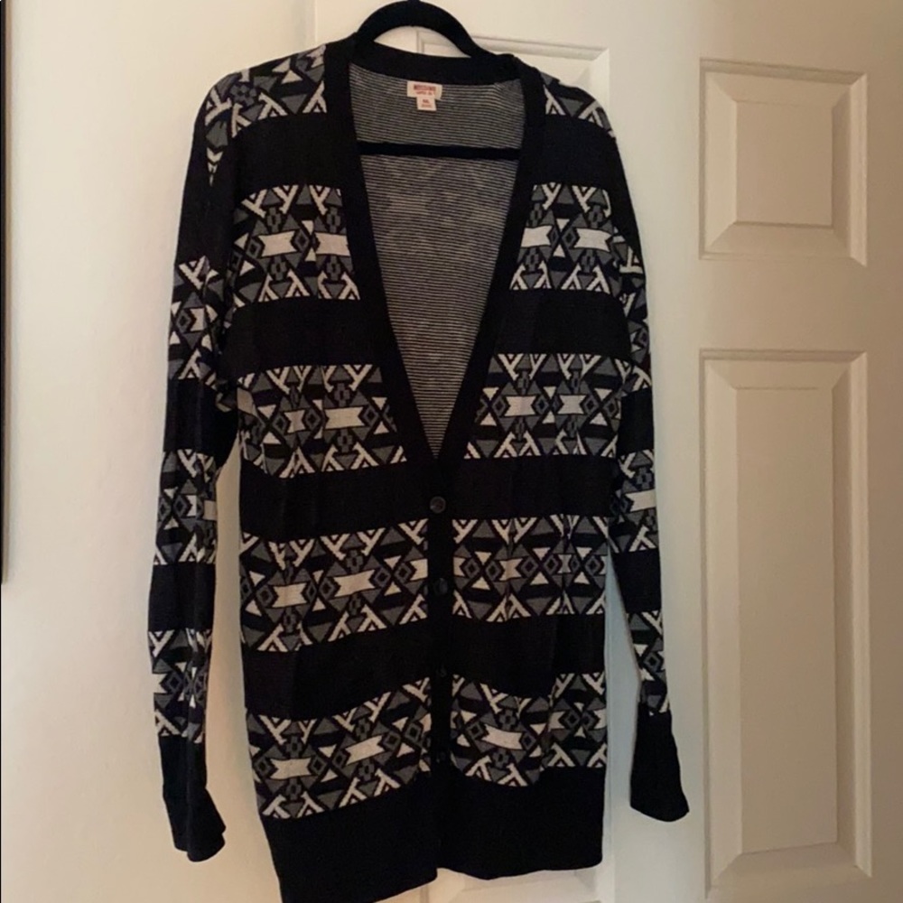Mossimo B/W Grey design Cardigan
